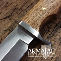 Massives Jagdmesser Zebranoholz auf https://armatae.shop Massives Jagdmesser Zebranoholz auf https://armatae.shop