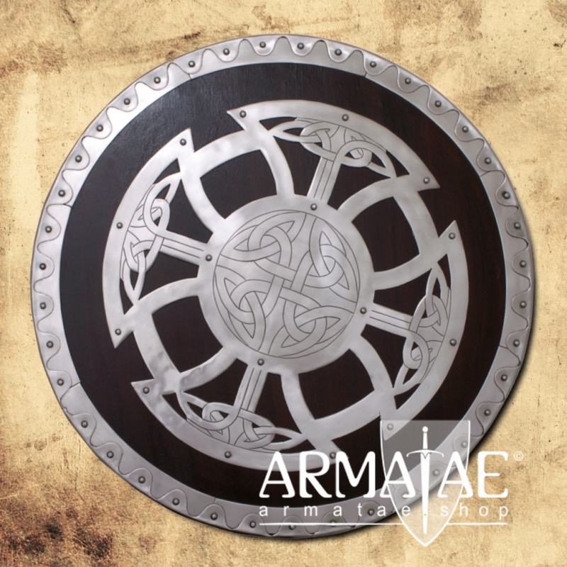 Extrem robuster Wikinger Schaukampf Rundschild aus Stahl und Hartholz mit Lederpolsterung auf https://armatae.shop Extrem robuster Wikinger Schaukampf Rundschild aus Stahl und Hartholz mit Lederpolsterung auf https://armatae.shop