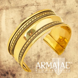 2,5 cm breiter Armreif im Filigranstil aus poliertem Messing auf https://armatae.shop