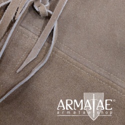 Authentische Replik eines Wildleder bzw. Veloursleder Wams des 17. Jhd. auf https://armatae.shop Authentische Replik eines Wildleder bzw. Veloursleder Wams des 17. Jhd. auf https://armatae.shop