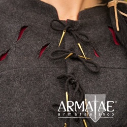 Handgefertigter Wams Aramis, Made in Europe auf https://armatae.shop Handgefertigter Wams Aramis, Made in Europe auf https://armatae.shop