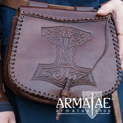 Gürteltasche mit Thorshammer-Prägung, Leder, Braun auf https://armatae.shop Gürteltasche mit Thorshammer-Prägung, Leder, Braun auf https://armatae.shop