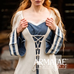 Mittelalterkleid Dorothea Natur/Blau Art. Nr.: 4796 natur / blau von Leonardo Carbone auf https://armatae.shop Mittelalterkleid Dorothea Natur/Blau Art. Nr.: 4796 natur / blau von Leonardo Carbone auf https://armatae.shop