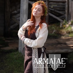 Wikinger Überkleid Aleiga Braun auf https://armatae.shop Wikinger Überkleid Aleiga Braun auf https://armatae.shop