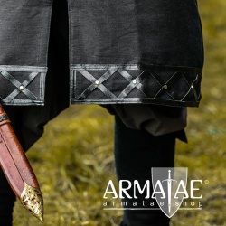 Armatae.shop Tunika Erik mit Leder Schwarz ALC-8149s von Leonardo Carbone Armatae.shop Tunika Erik mit Leder Schwarz ALC-8149s von Leonardo Carbone