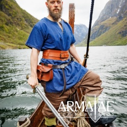 Wikinger Tunika kurzarm "Theobald" Blau auf https://armatae.shop