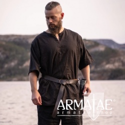 Tunika Olaf kurzärmelig Dunkelbraun auf https://armatae.shop