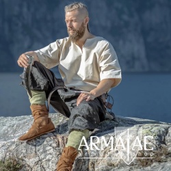 Wikinger-Kurzarmtunika "Olaf" Natur auf https://armatae.shop Wikinger-Kurzarmtunika "Olaf" Natur auf https://armatae.shop