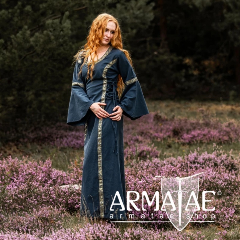 Mittelalter Baumwollkleid "Angie" Blau auf https://armatae.shop Mittelalter Baumwollkleid "Angie" Blau auf https://armatae.shop