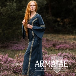 Mittelalter Baumwollkleid "Angie" Blau auf https://armatae.shop Mittelalter Baumwollkleid "Angie" Blau auf https://armatae.shop