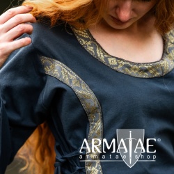 Mittelalter Baumwollkleid "Angie" Blau auf https://armatae.shop Mittelalter Baumwollkleid "Angie" Blau auf https://armatae.shop