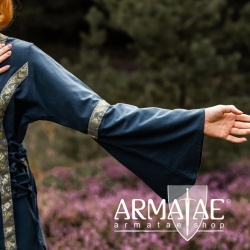 Mittelalter Baumwollkleid "Angie" Blau auf https://armatae.shop Mittelalter Baumwollkleid "Angie" Blau auf https://armatae.shop