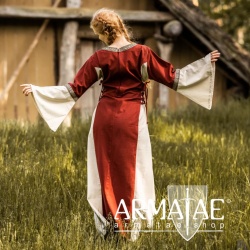 Mittelalter Baumwollkleid "Angie" Rot/Natur auf https://armatae.shop Mittelalter Baumwollkleid "Angie" Rot/Natur auf https://armatae.shop