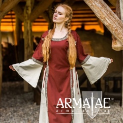 Mittelalter Baumwollkleid "Angie" Rot/Natur auf https://armatae.shop Mittelalter Baumwollkleid "Angie" Rot/Natur auf https://armatae.shop