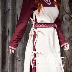 Überkleid "Hildegard" Natur auf https://armatae.shop Überkleid "Hildegard" Natur auf https://armatae.shop