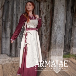 Überkleid "Hildegard" Natur auf https://armatae.shop Überkleid "Hildegard" Natur auf https://armatae.shop
