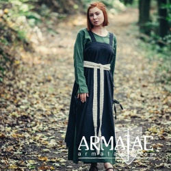 Überkleid "Hildegard" Schwarz auf https://armatae.shop Überkleid "Hildegard" Schwarz auf https://armatae.shop