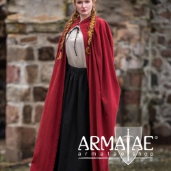 Großer Umhang mit Kapuze in 7 verschiedenen Farben auf https://armatae.shop Großer Umhang mit Kapuze in 7 verschiedenen Farben auf https://armatae.shop