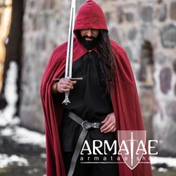 Großer Umhang mit Kapuze in 7 verschiedenen Farben auf https://armatae.shop Großer Umhang mit Kapuze in 7 verschiedenen Farben auf https://armatae.shop