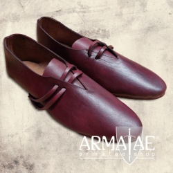 Handgefertigte Mittelalterschuhe Braun oder Schwarz auf https://armatae.shop