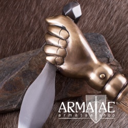 Streithammer mit Dolchfaust, deutsch, 16. Jahrhundert auf https://armatae.shop Streithammer mit Dolchfaust, deutsch, 16. Jahrhundert auf https://armatae.shop