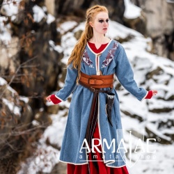 Wikinger Birka Mantel Skadi Taubenblau auf https://armatae.shop Wikinger Birka Mantel Skadi Taubenblau auf https://armatae.shop
