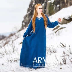Wikingerkleid "Brigida" Blau auf https://armatae.shop Wikingerkleid "Brigida" Blau auf https://armatae.shop