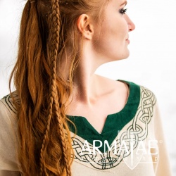 Wikinger Kleid "Lagertha" Natur/Grün auf https://armatae.shop Wikinger Kleid "Lagertha" Natur/Grün auf https://armatae.shop
