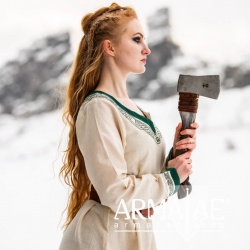 Wikinger Kleid "Lagertha" Natur/Grün auf https://armatae.shop Wikinger Kleid "Lagertha" Natur/Grün auf https://armatae.shop