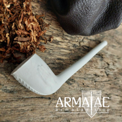 Traditionell gebackene Ton Tabakpfeife des 17. Jhd. Hand & Herzauf https://armatae.shop Traditionell gebackene Ton Tabakpfeife des 17. Jhd. Hand & Herzauf https://armatae.shop