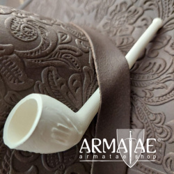 Traditionell gebackene Ton Tabakpfeife des 17. Jhd. Hand & Herzauf https://armatae.shop Traditionell gebackene Ton Tabakpfeife des 17. Jhd. Hand & Herzauf https://armatae.shop