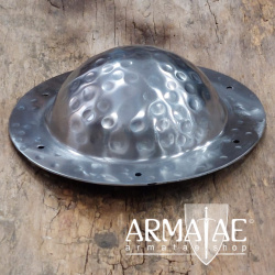 House of Warfare Schildbuckel in Hammerschlag-Optik auf https://armatae.shop House of Warfare Schildbuckel in Hammerschlag-Optik auf https://armatae.shop