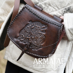 Gürteltasche mit Drachen-Prägung, Leder, Braun auf https://armatae.shop Gürteltasche mit Drachen-Prägung, Leder, Braun auf https://armatae.shop