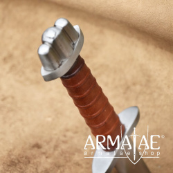 Wikingerschwert mit dreilappigem Knauf ohne Scheide auf https://armatae.shop Wikingerschwert mit dreilappigem Knauf ohne Scheide auf https://armatae.shop