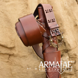 Scheide mit Gürtel und Bronzeschnalle für Wikingerschwert auf https://armatae.shop Scheide mit Gürtel und Bronzeschnalle für Wikingerschwert auf https://armatae.shop