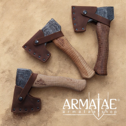 Stubai ® Bushcraft Outdoor Beil mit gefetteter Lederscheide auf https://armatae.shop