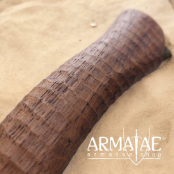 Stubai ® Bushcraft Outdoor Axt mit gefetteter Lederscheide auf https://armatae.shop Stubai ® Bushcraft Outdoor Axt mit gefetteter Lederscheide auf https://armatae.shop