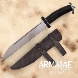 Kurzsax mit Horngriff und Lederscheide auf https://armatae.shop
