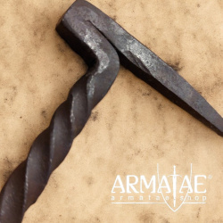 Einschlaghaken handgeschmiedet auf https://armatae.shop Einschlaghaken handgeschmiedet auf https://armatae.shop
