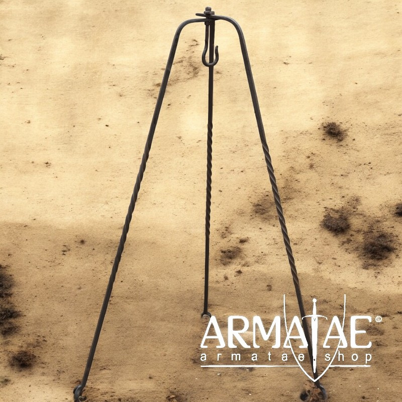 Dreibein handgeschmiedet auf https://armatae.shop Dreibein handgeschmiedet auf https://armatae.shop