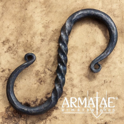 Geschmiedeter S-Haken, ca. 10 cm, tordiert auf https://armatae.shop