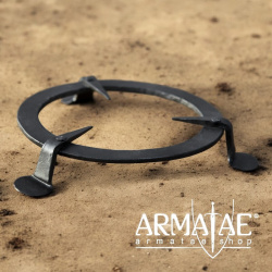 Pfannenknecht, Topfuntersatz aus Schmiedeeisen auf https://armatae.shop Pfannenknecht, Topfuntersatz aus Schmiedeeisen auf https://armatae.shop