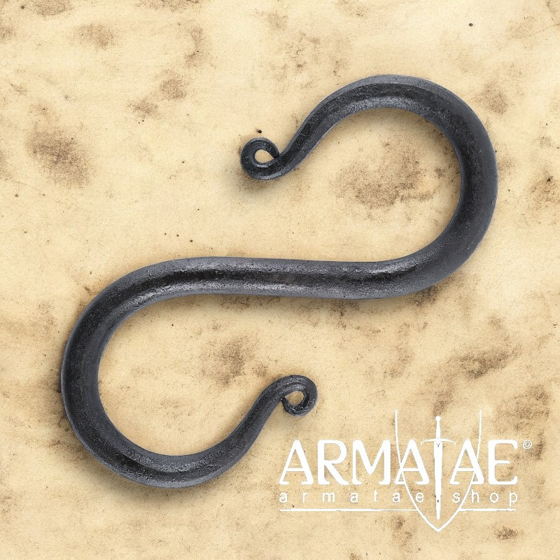 S-Haken reine Handarbeit geschmiedet und gehärtet auf https://armatae.shop S-Haken reine Handarbeit geschmiedet und gehärtet auf https://armatae.shop