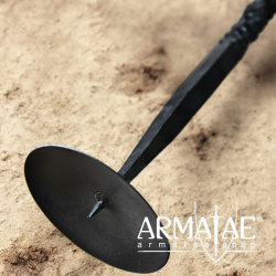 Geschmiedeter Kerzenständer, ca. 74 cm auf https://armatae.shop Geschmiedeter Kerzenständer, ca. 74 cm auf https://armatae.shop