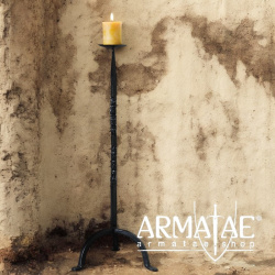 Geschmiedeter Kerzenständer, ca. 74 cm auf https://armatae.shop Geschmiedeter Kerzenständer, ca. 74 cm auf https://armatae.shop