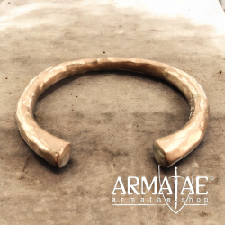 Germanischer Kolben Armreif Bronze auf https://armatae.shop Germanischer Kolben Armreif Bronze auf https://armatae.shop