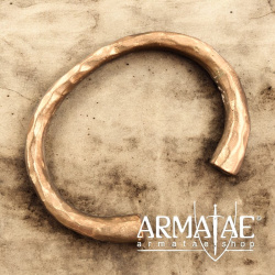 Germanischer Kolben Armreif Bronze auf https://armatae.shop