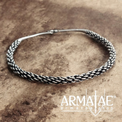 Wikinger-Torque "Huscarl" versilbert auf https://armatae.shop Wikinger-Torque "Huscarl" versilbert auf https://armatae.shop