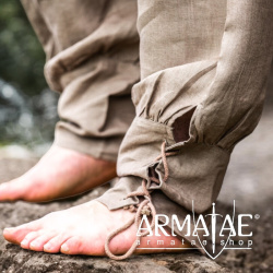Leinen Wikinger Rushose "Wodan" Steingrau auf https://armatae.shop Leinen Wikinger Rushose "Wodan" Steingrau auf https://armatae.shop