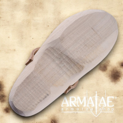 Holzschuhe est 1300 aus Pappelholz mit Lederriemen auf https://armatae.shop Holzschuhe est 1300 aus Pappelholz mit Lederriemen auf https://armatae.shop